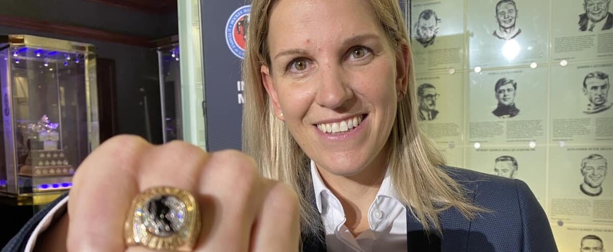 Kim St-Pierre fait son entrée au temple: la consécration d’une pionnière