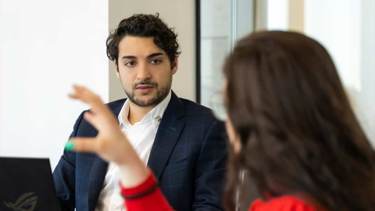 Party dans un avion: une amende salée pour l'organisateur, qui n'a pas de permis d’agent de voyages?