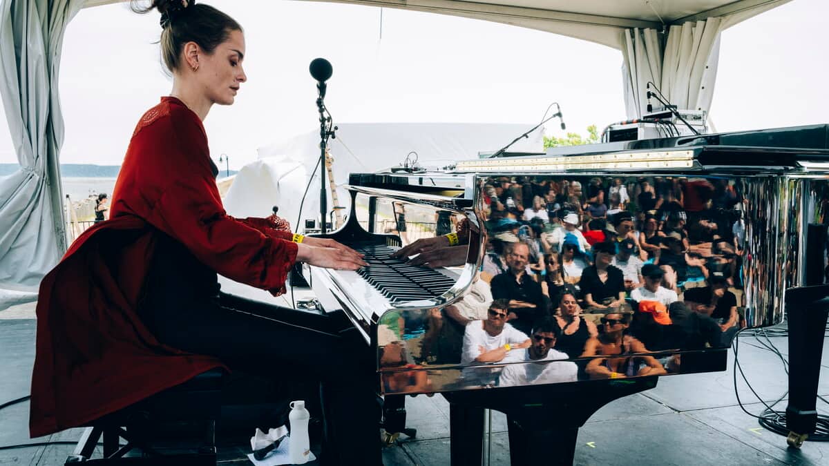 Pianist Eddis Evensen brings Icelandic winds to Baie-Saint-Paul Pianist Eddis Evensen brings Icelandic winds to Baie-Saint-Paul