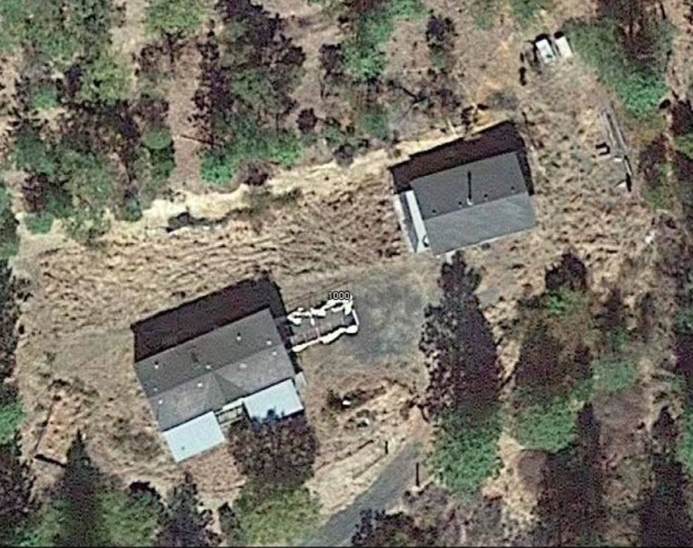 “Indiana Jones” style: He traps his old house and injures an FBI agent