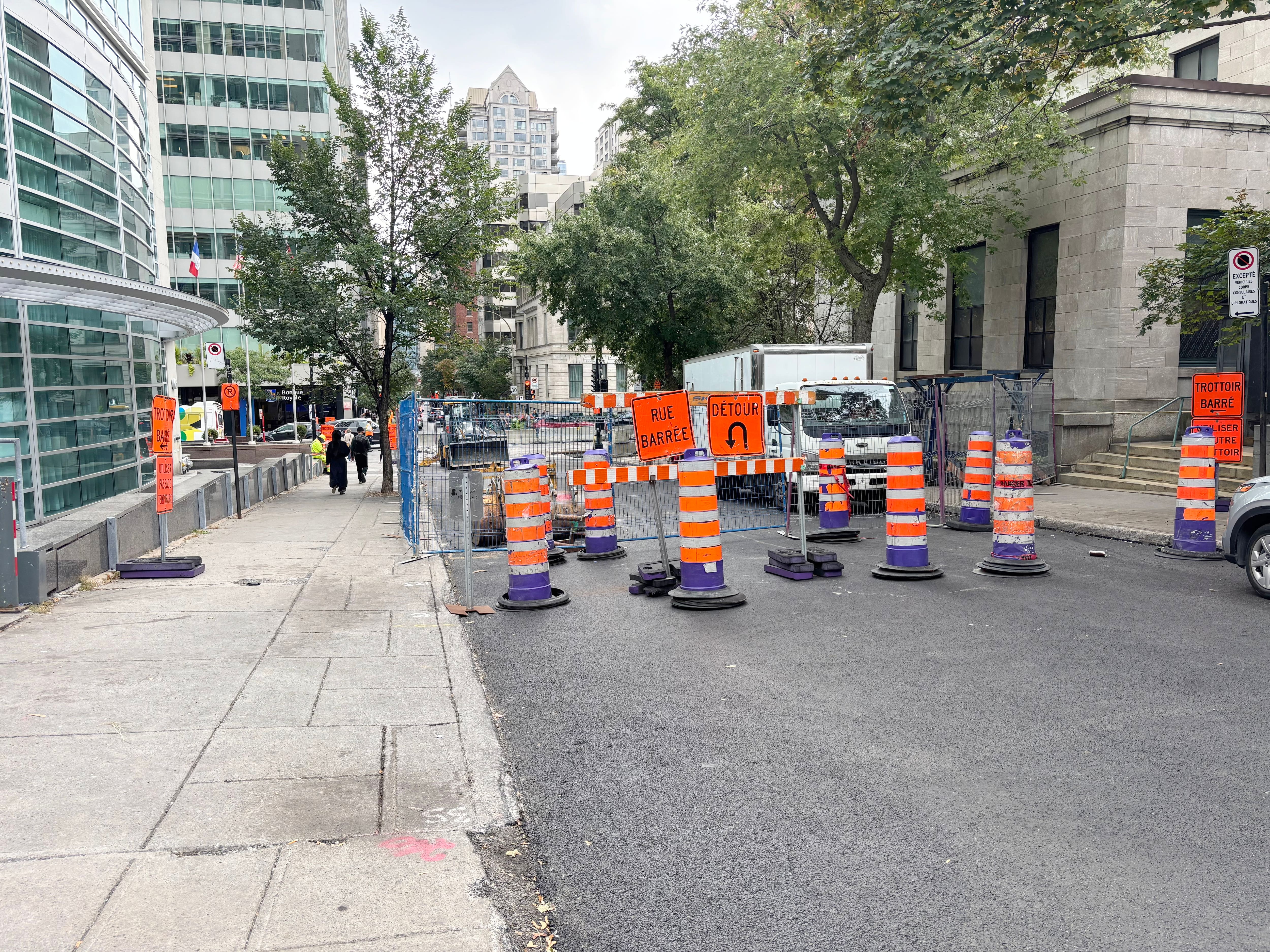 Des marées de petits cônes dans la «zone sans cônes» de la Ville de Montréal