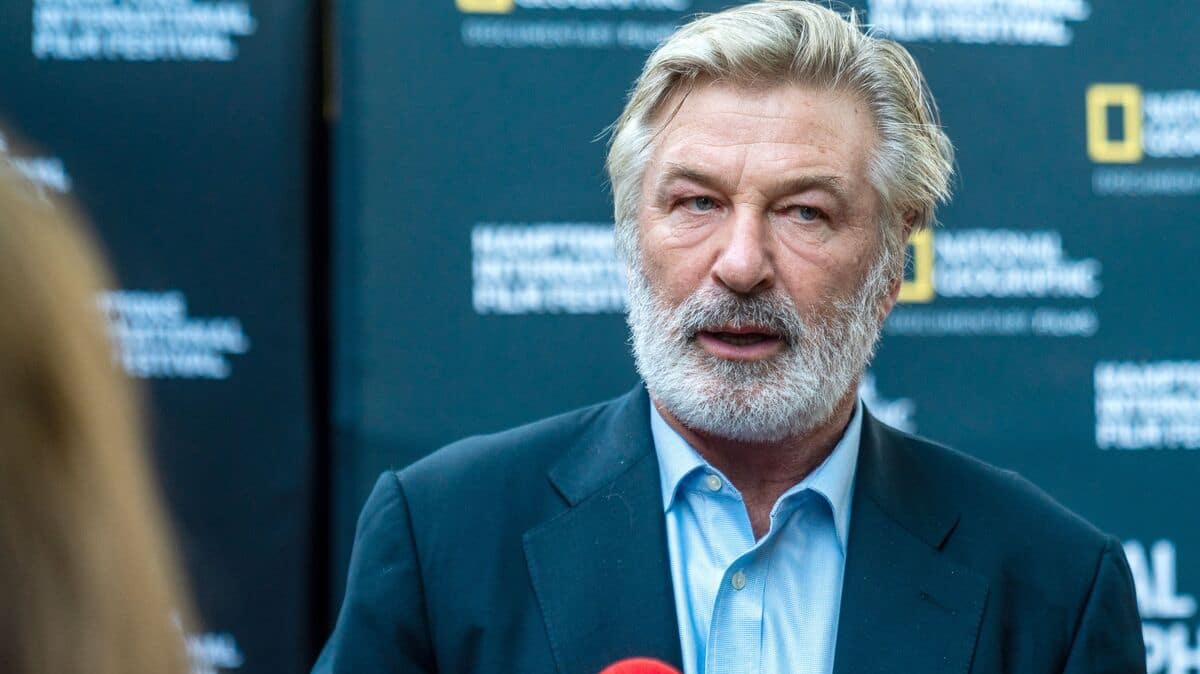 Tir mortel d'Alec Baldwin: la pression sur les tournages, facteur d'insécurité?