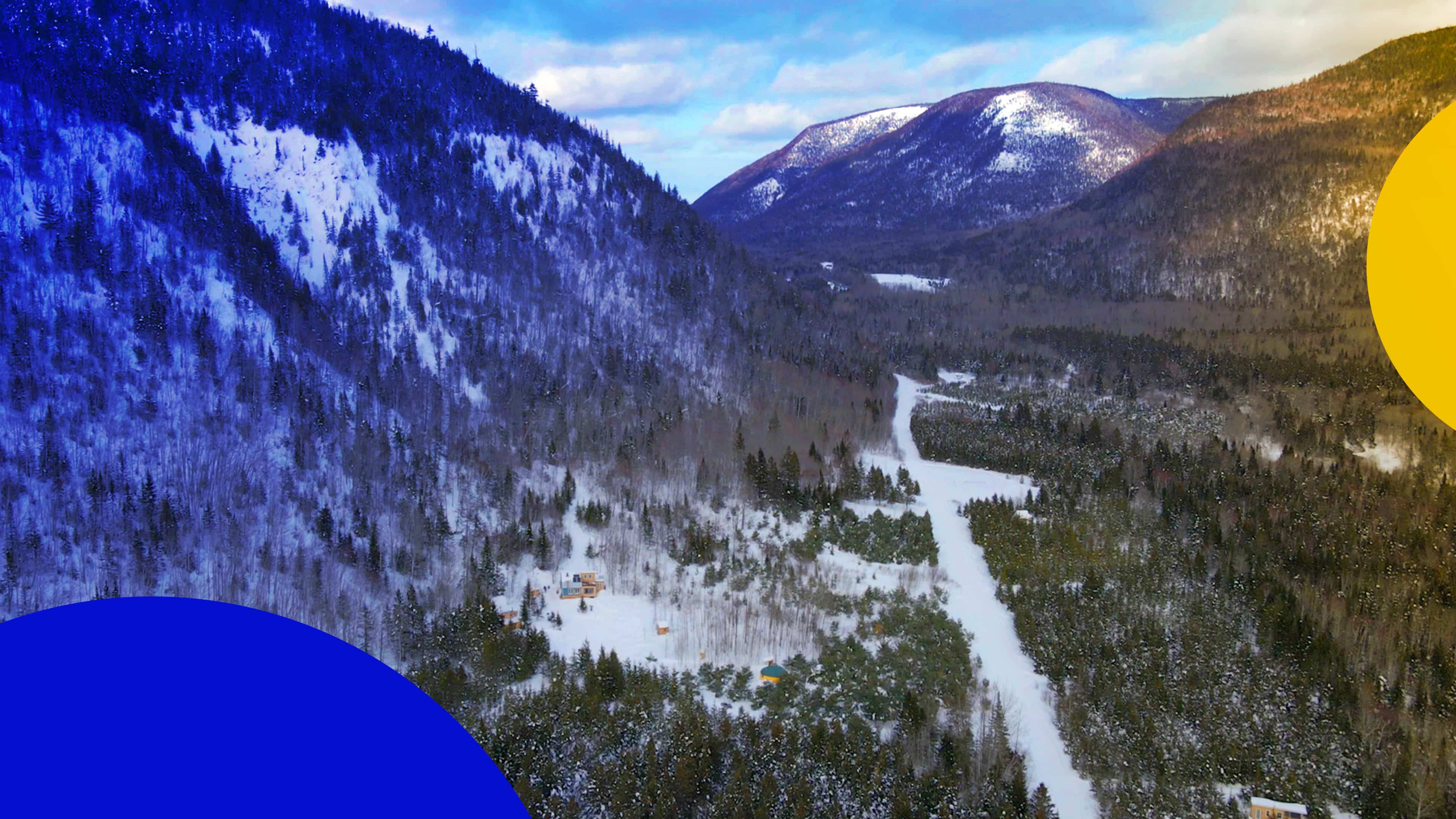 Sept jeunes créent une coop et transforment RivièreàClaude, un