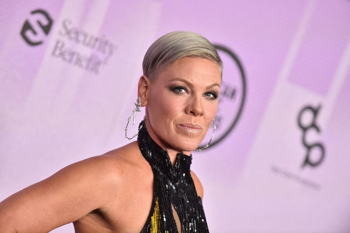«La communauté de Broadway est la plus travailleuse du monde du spectacle », déclare la chanteuse Pink qui animera les Tony Awards 2026
