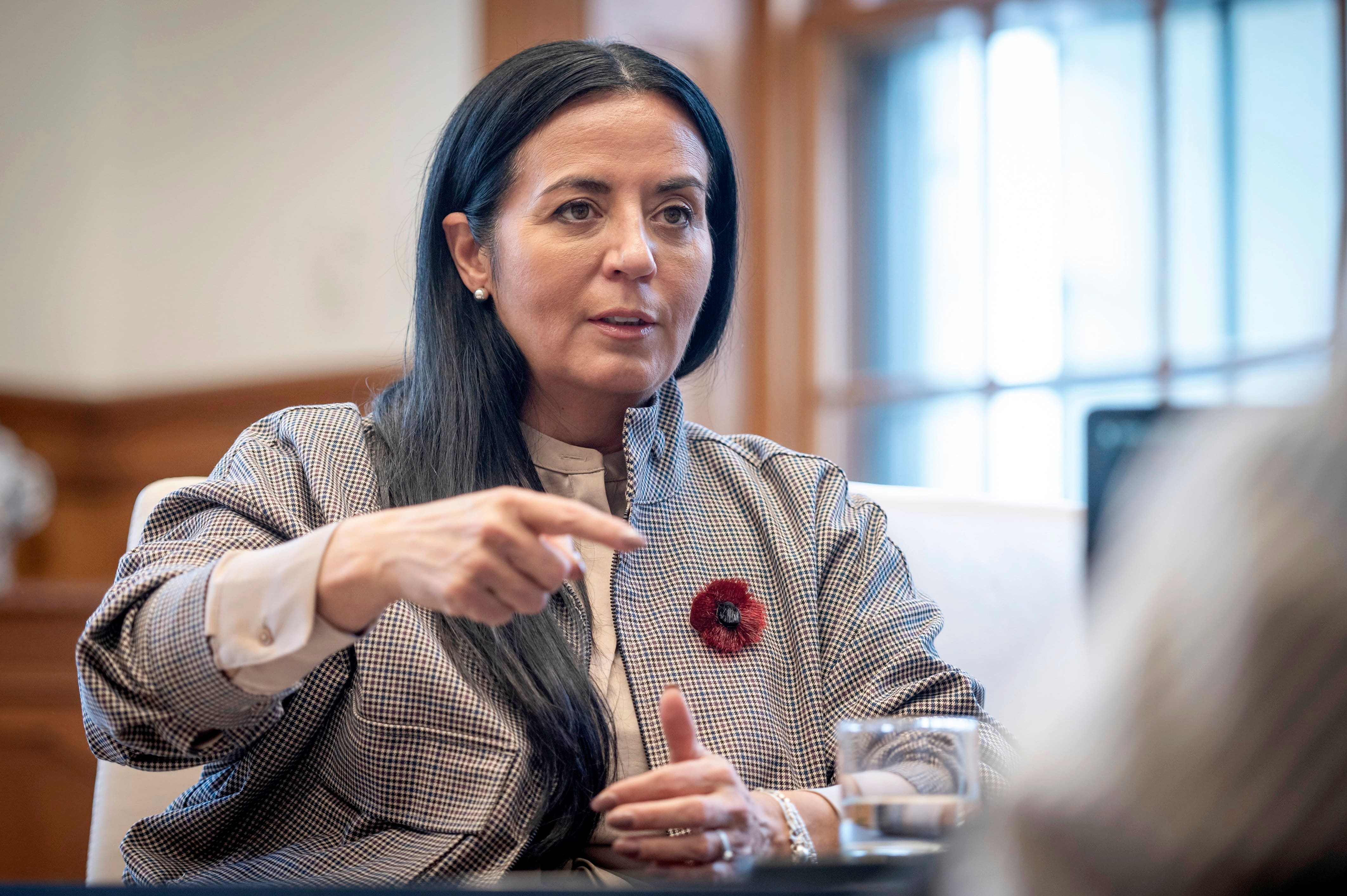 La mairesse Soraya Martinez Ferrada promet moins de nids-de-poule à Montréal après une première année catastrophique
