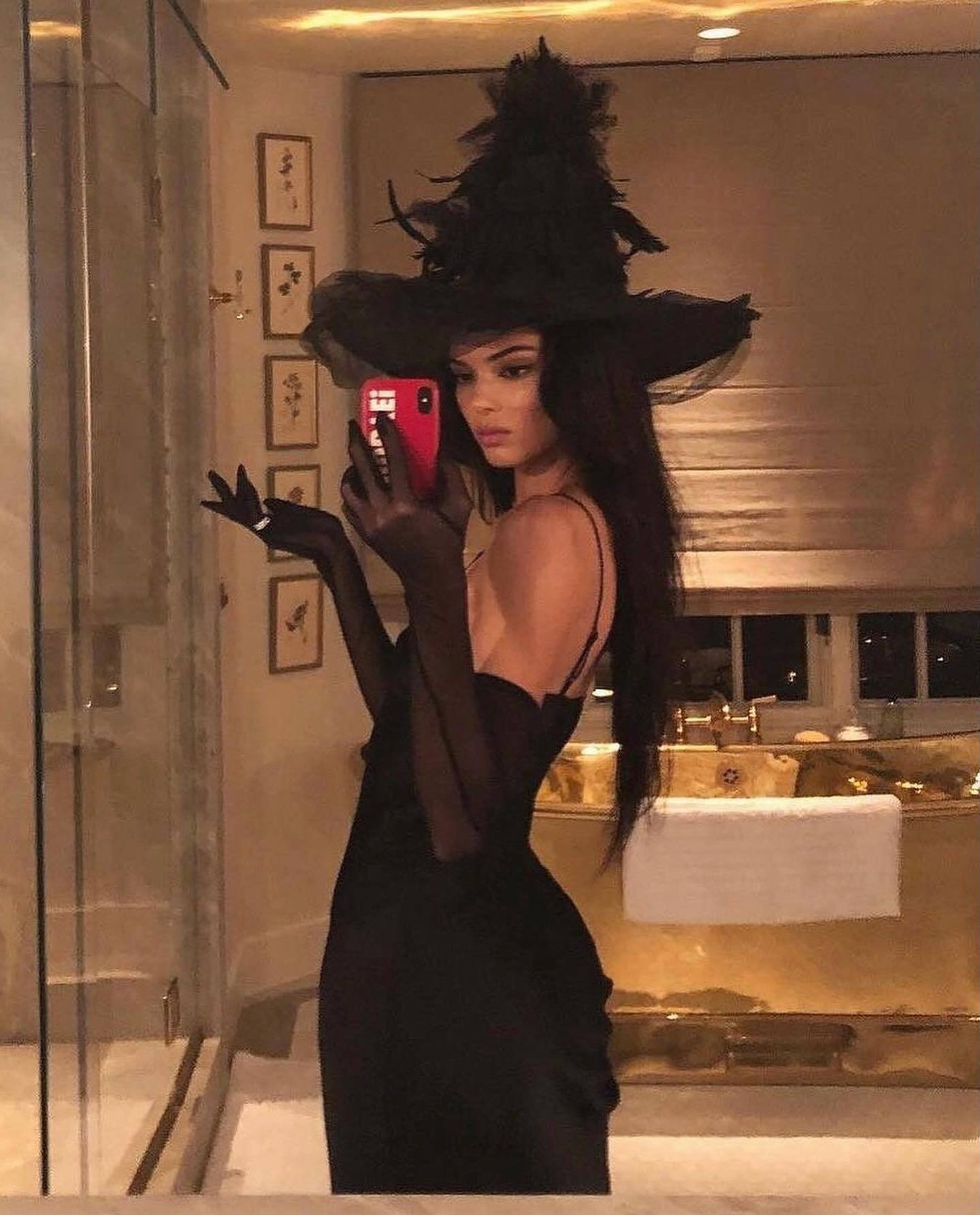 Les 5 costumes les plus populaires sur Google