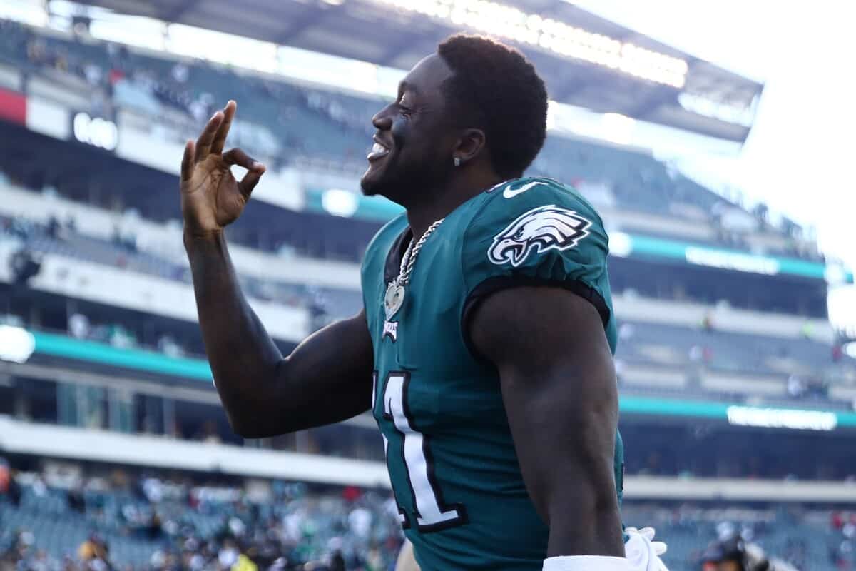 "Patriots Trade Target: What It Would Take to Land A.J. Brown in 2024"