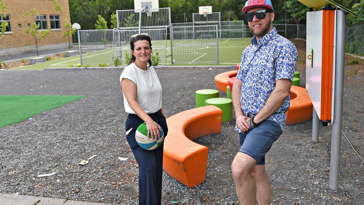 Des parents se sont battus pour réaménager la cour d'école asphaltée de leurs enfants