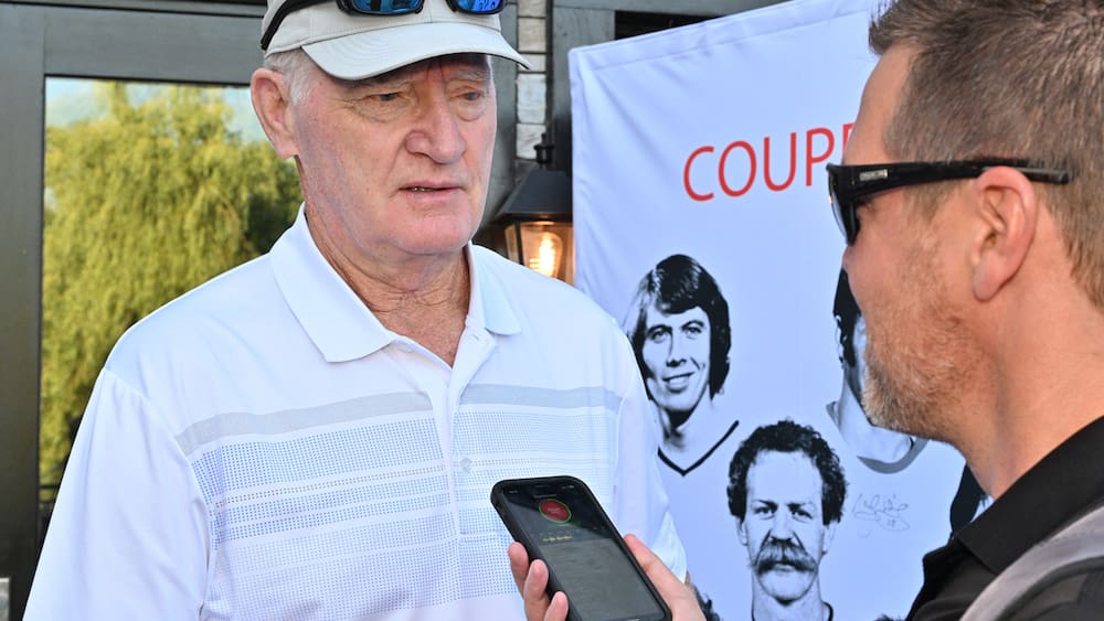 «Il m’a sauvé le derrière tellement souvent!»: Larry Robinson sous le choc du décès de Ken Dryden