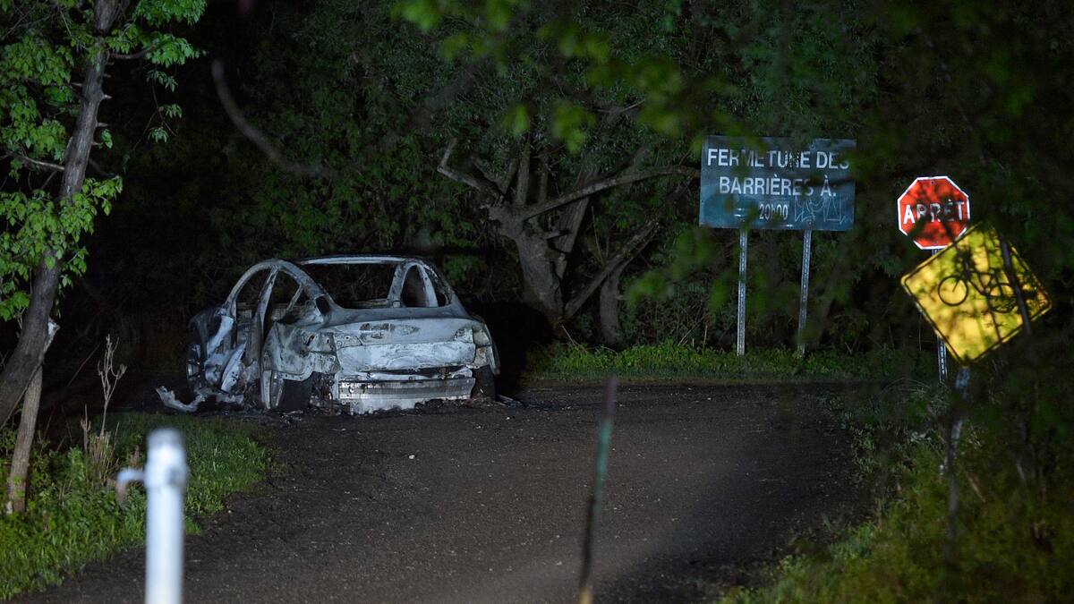 Un corps retrouvé dans le coffre d’une voiture incendiée