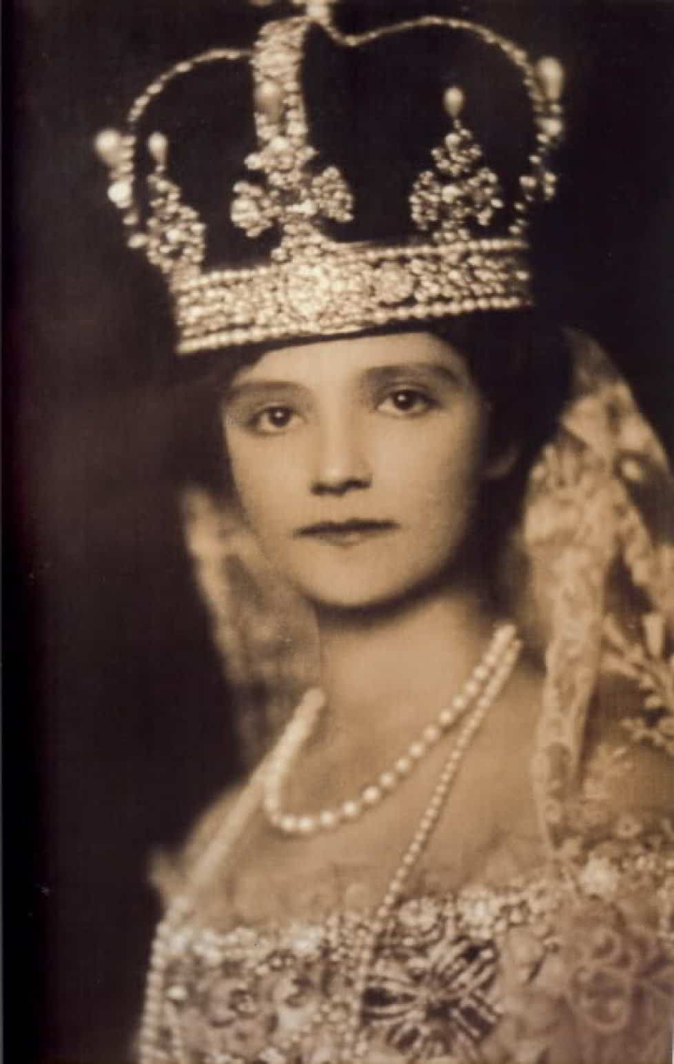 L’impératrice Zita d’Autriche lors de son couronnement à titre de reine de Hongrie, en 1916.