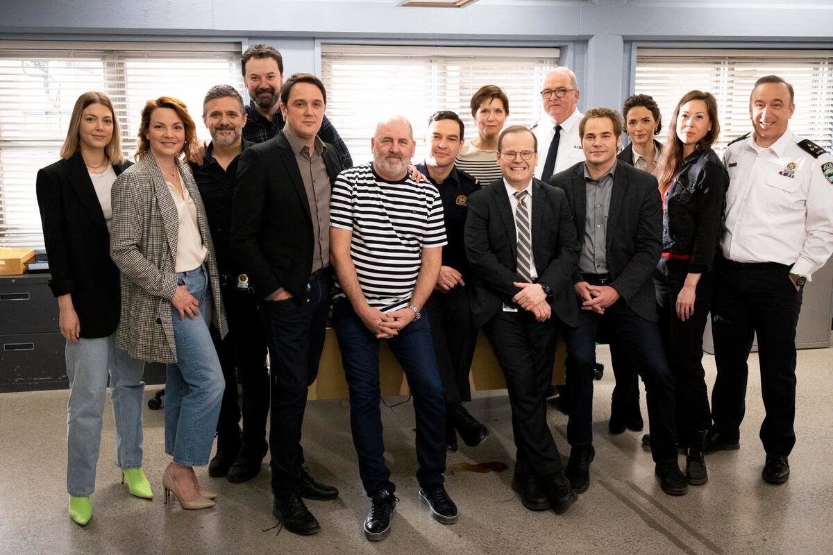 Une derni&egrave;re journ&eacute;e de tournage &eacute;motive sur le plateau de &laquo;District 31&raquo;