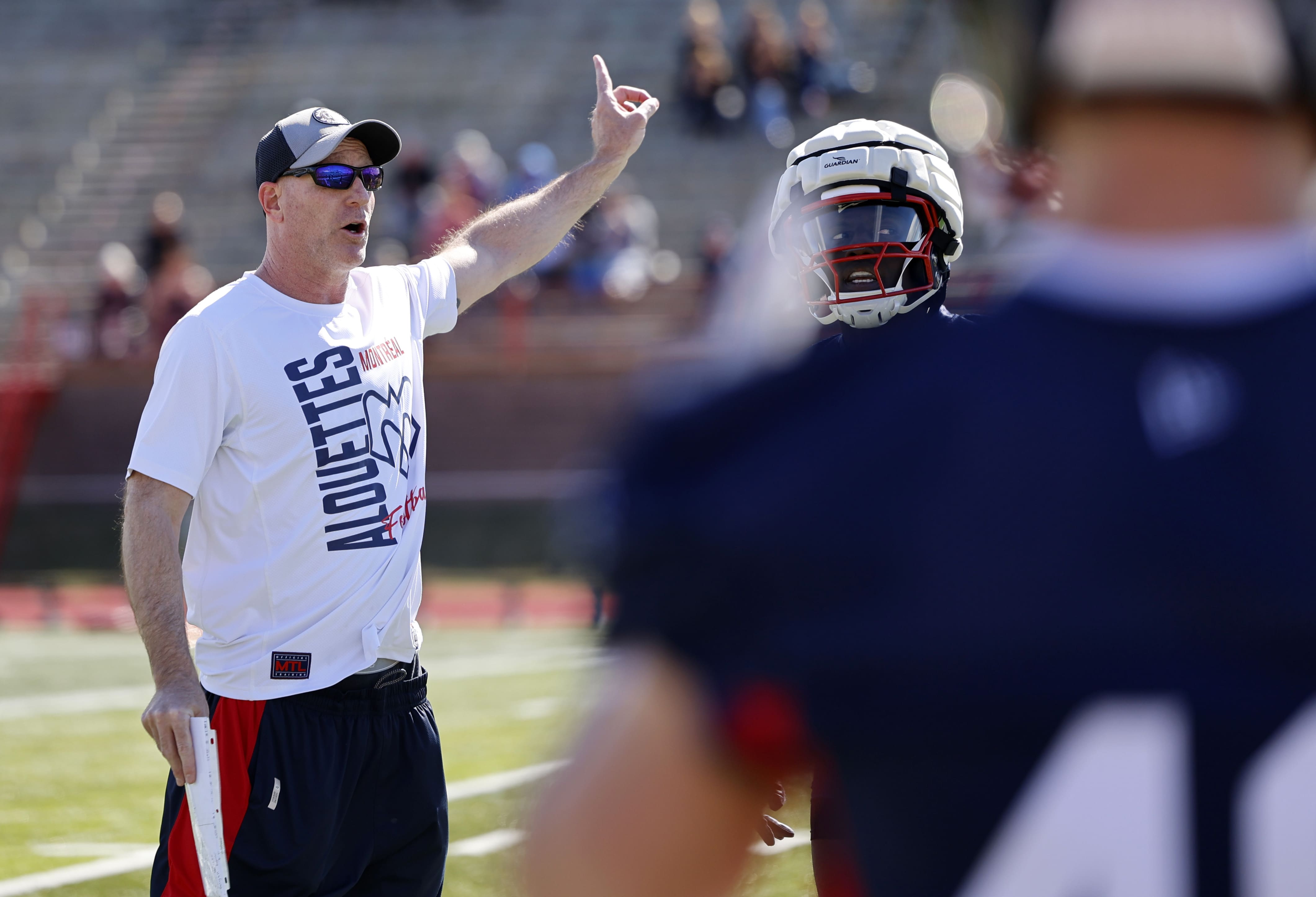Camp des Alouettes: une violente collision entre deux demis-défensifs
