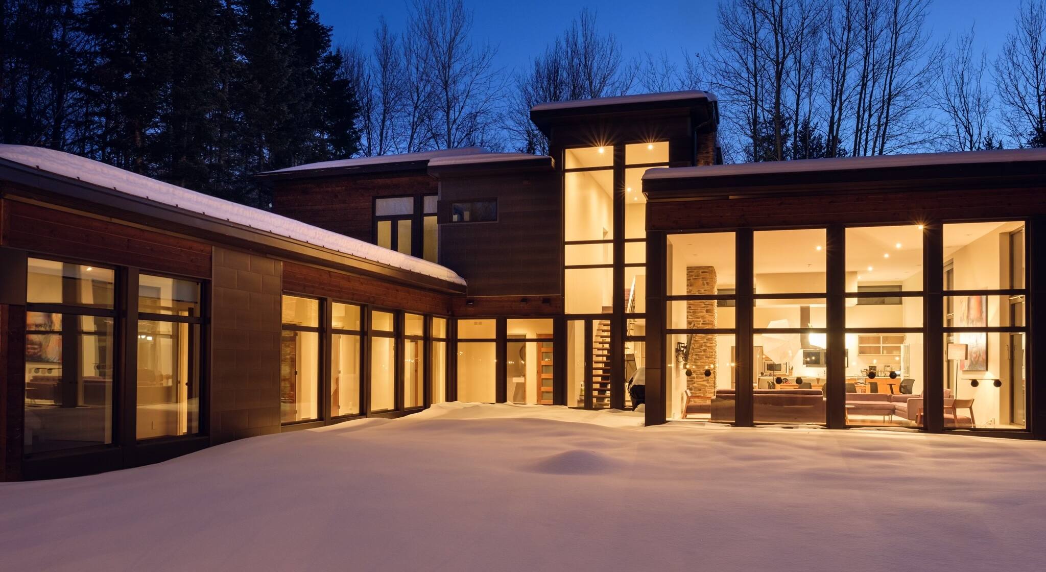 Image principale de l'article Cette propriété avec quai privé est à vendre 