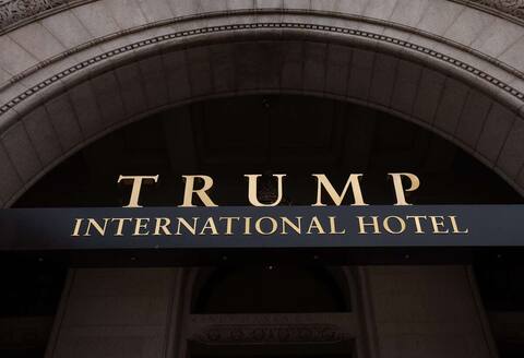 Trump Organization in talks to sell luxury hotel in Washington