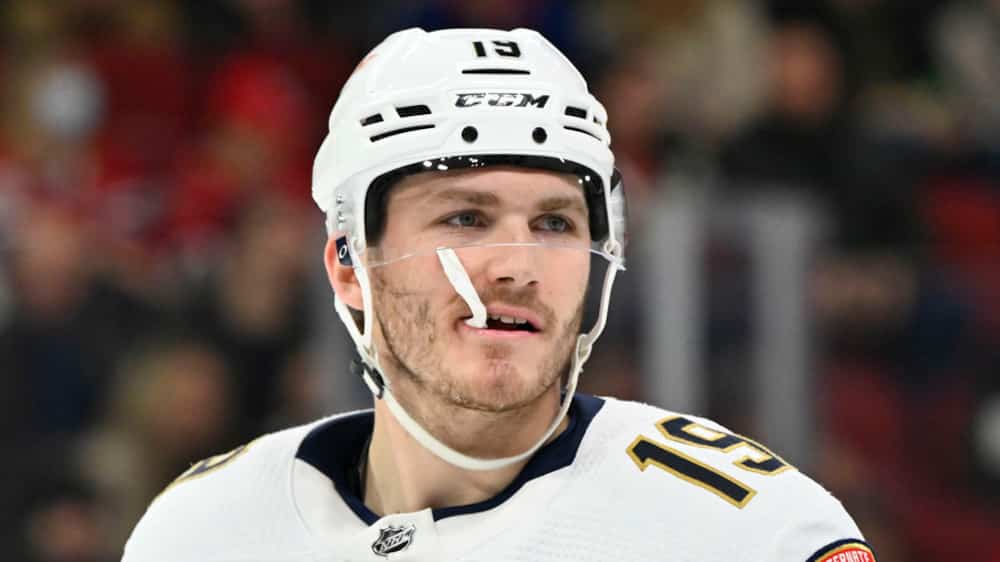 Opéré, Matthew Tkachuk raterait plusieurs mois d'activités