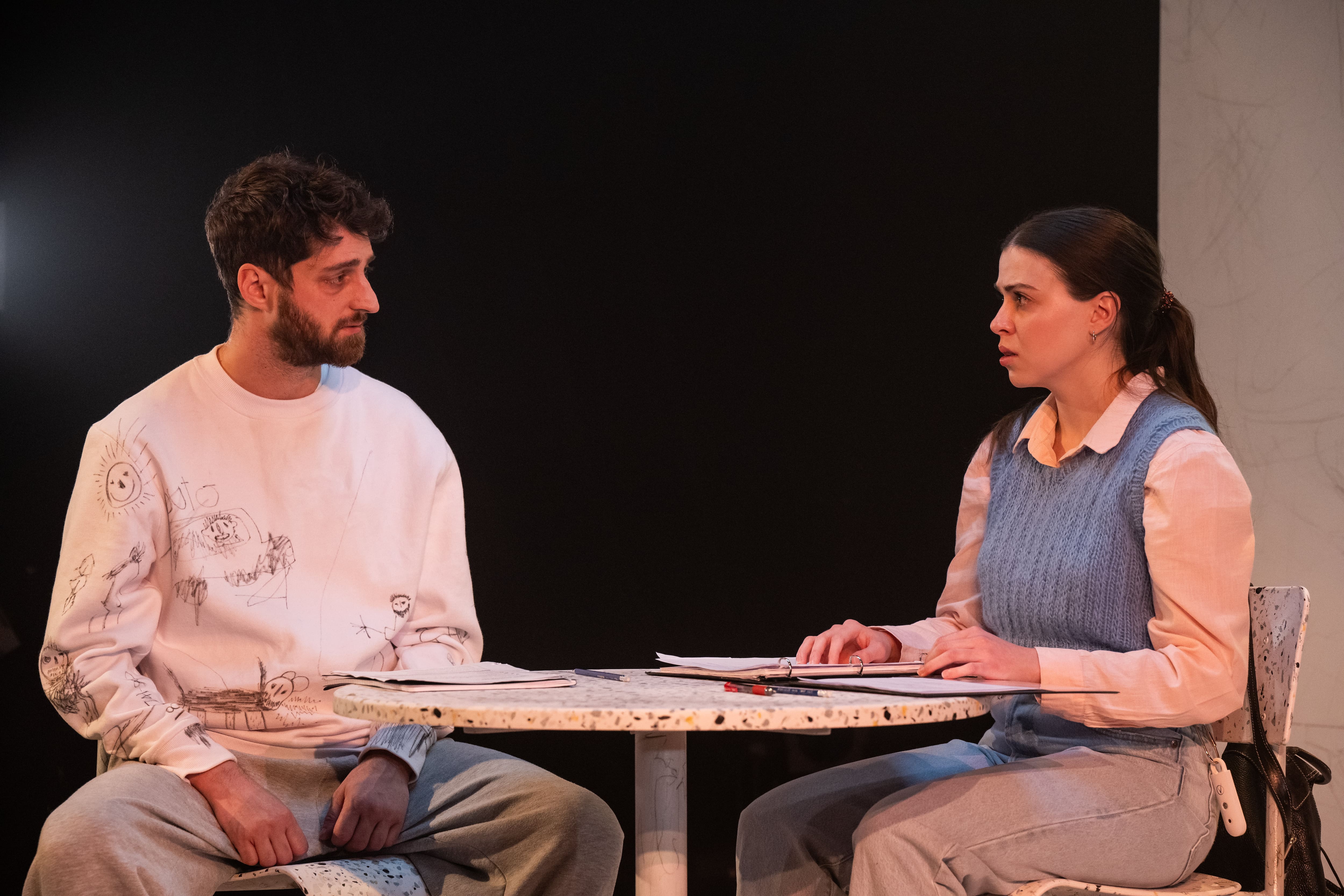 On a vu Bénévolat à La Bordée : du théâtre dans sa forme la plus pure pour la fin de saison