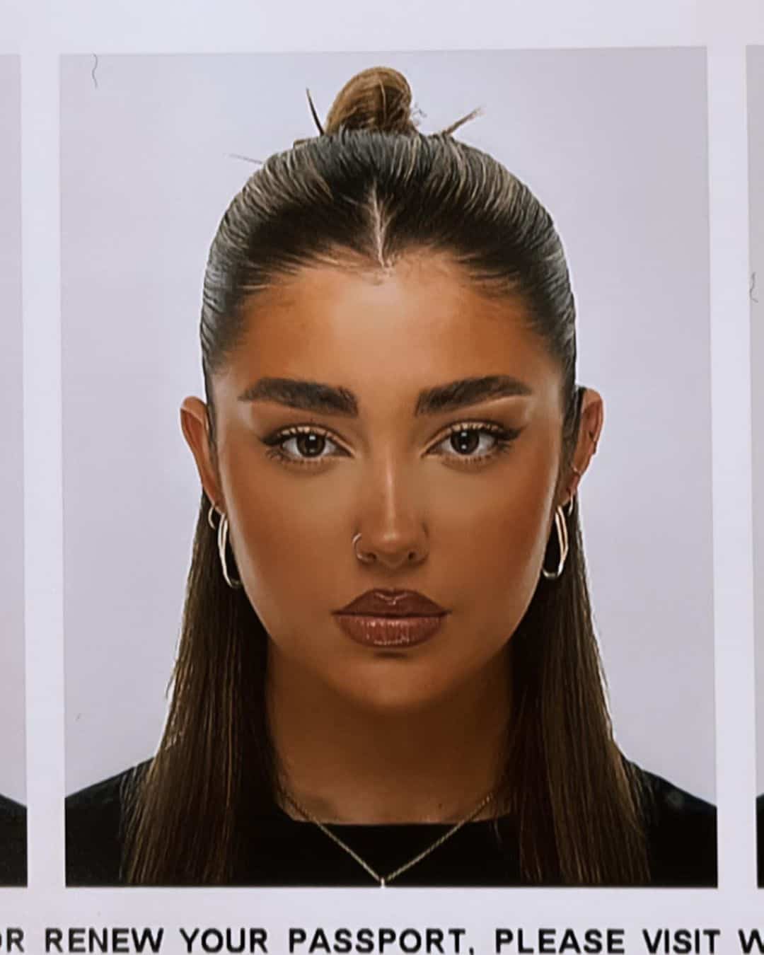 Comment recréer cette photo de passeport virale