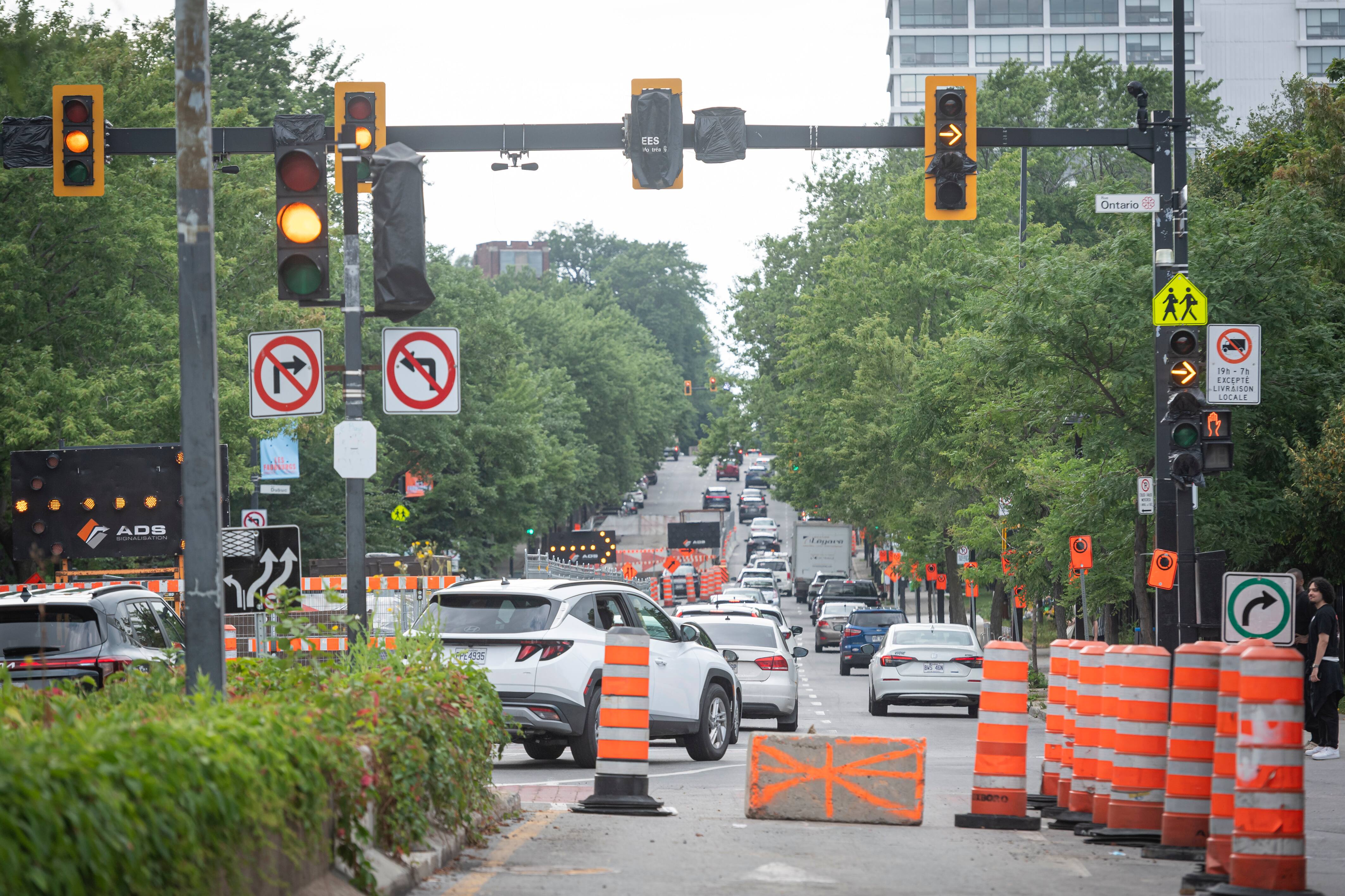 Le chantier de construction situé sur l’avenue De Lorimier entre la rue Ontario et Sherbrooke, à la sortie du pont Jacques-Cartier, à Montréal, le vendredi 31 juillet 2026.