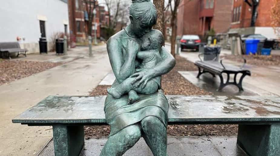 Groupe de sculptures : Éléphants - Mère et enfant (2 Groupe de sculptures : Éléphants - Mère et enfant (2