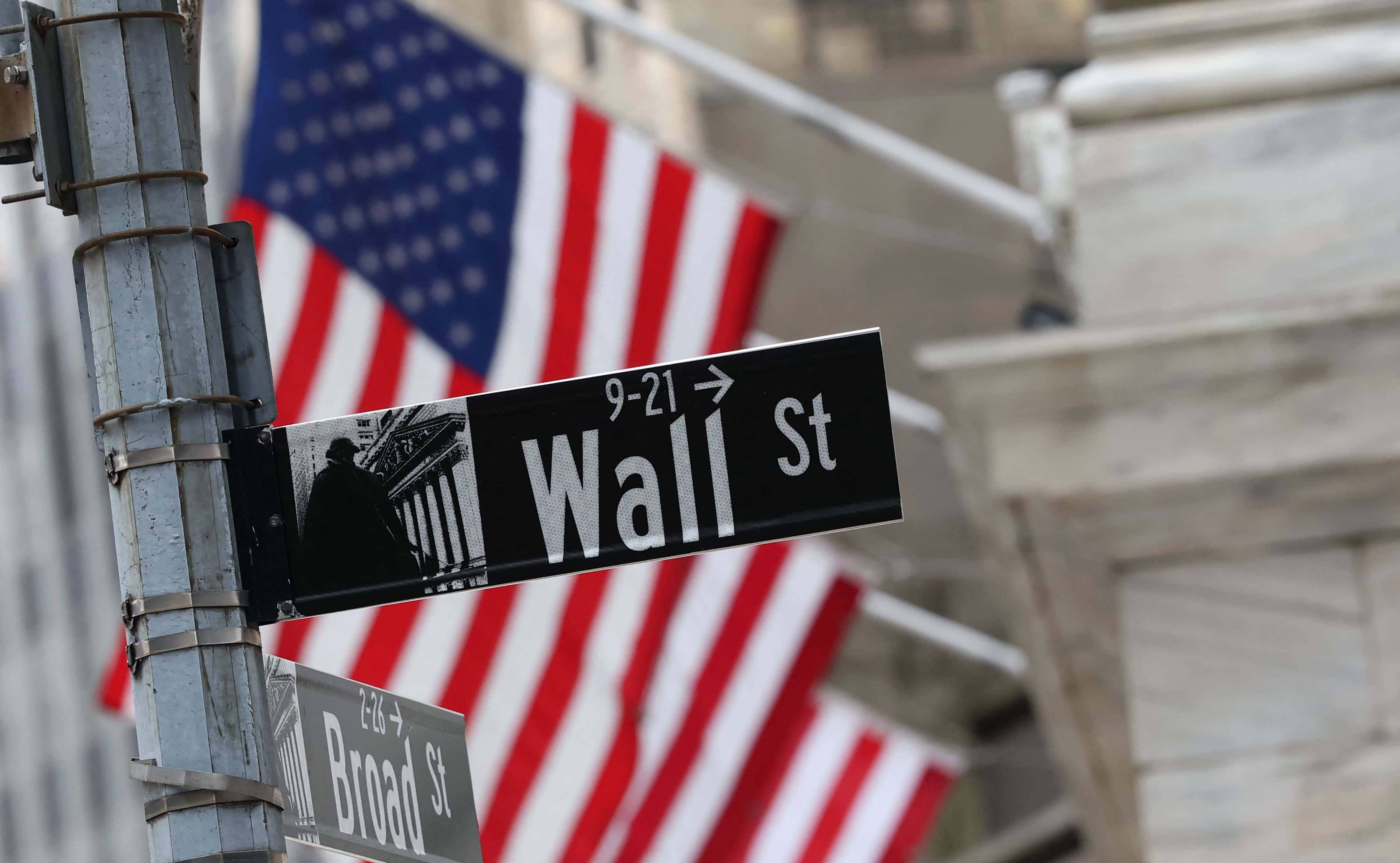 Wall Street termine en hausse apr&egrave;s que Donald Trump estime la guerre &laquo;quasiment&raquo; finie
