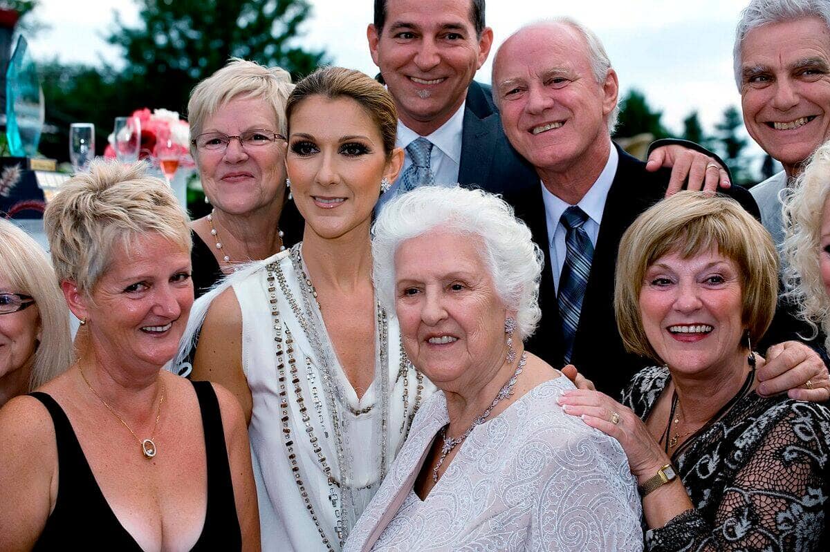Le tournoi de golf pour la Fondation de Madame Dion - Céline Dion, Claudette Dion, Thérèse Dion et famille dion (7 des 14 enfants de Mme.Dion)