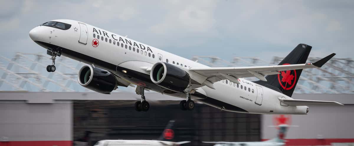 Dépenses pour les billets d'avion à Radio-Canada: des vols à plus de 6000$ pour un autre vice-président