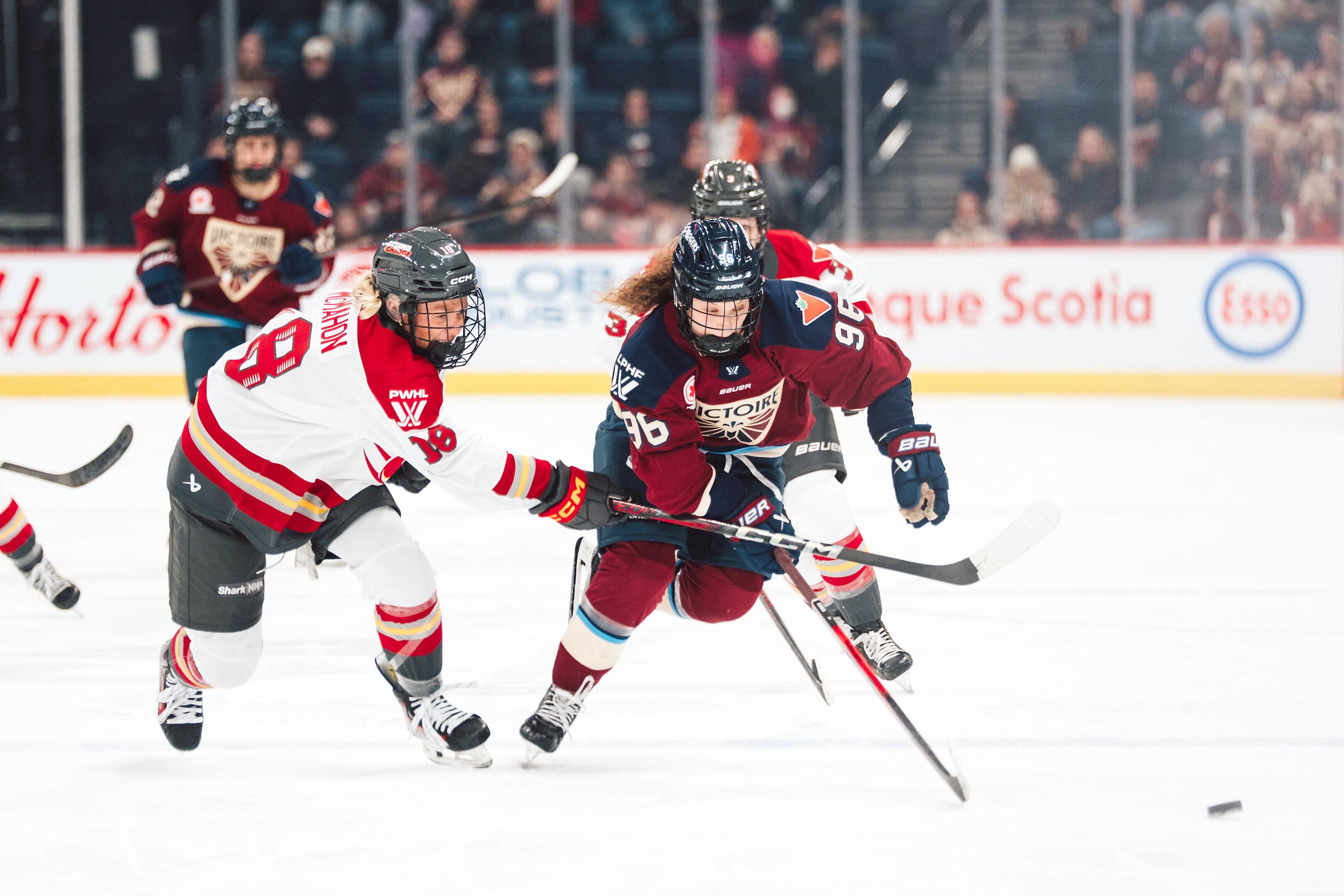 Natalie Mlynkova durante uma partida contra o Charge d'Ottawa em janeiro.
