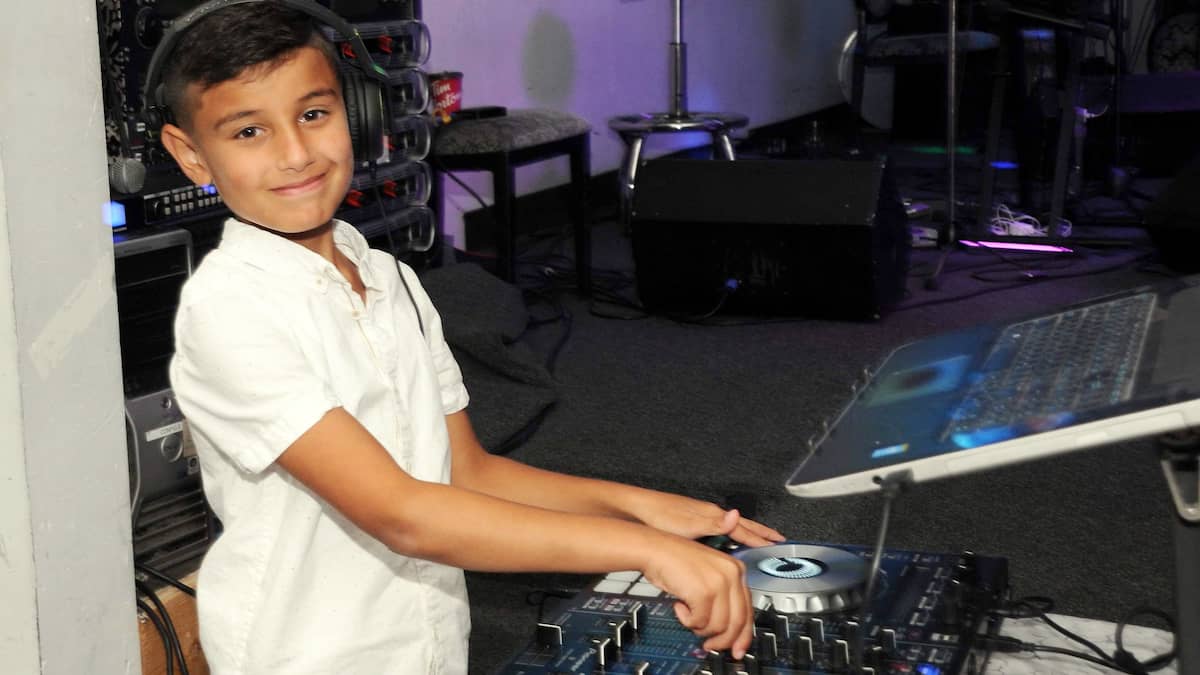 DJ sur le Quai de l’Horloge à 14 ans