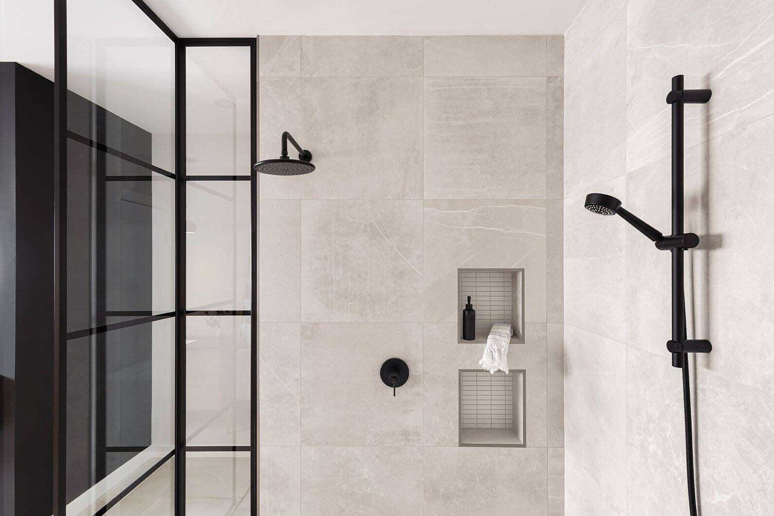 Comment nettoyer une douche en verre 