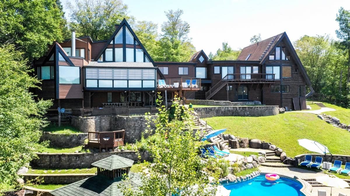 Lac des Sables ce domaine des Laurentides à vendre 4 799 000 JDM