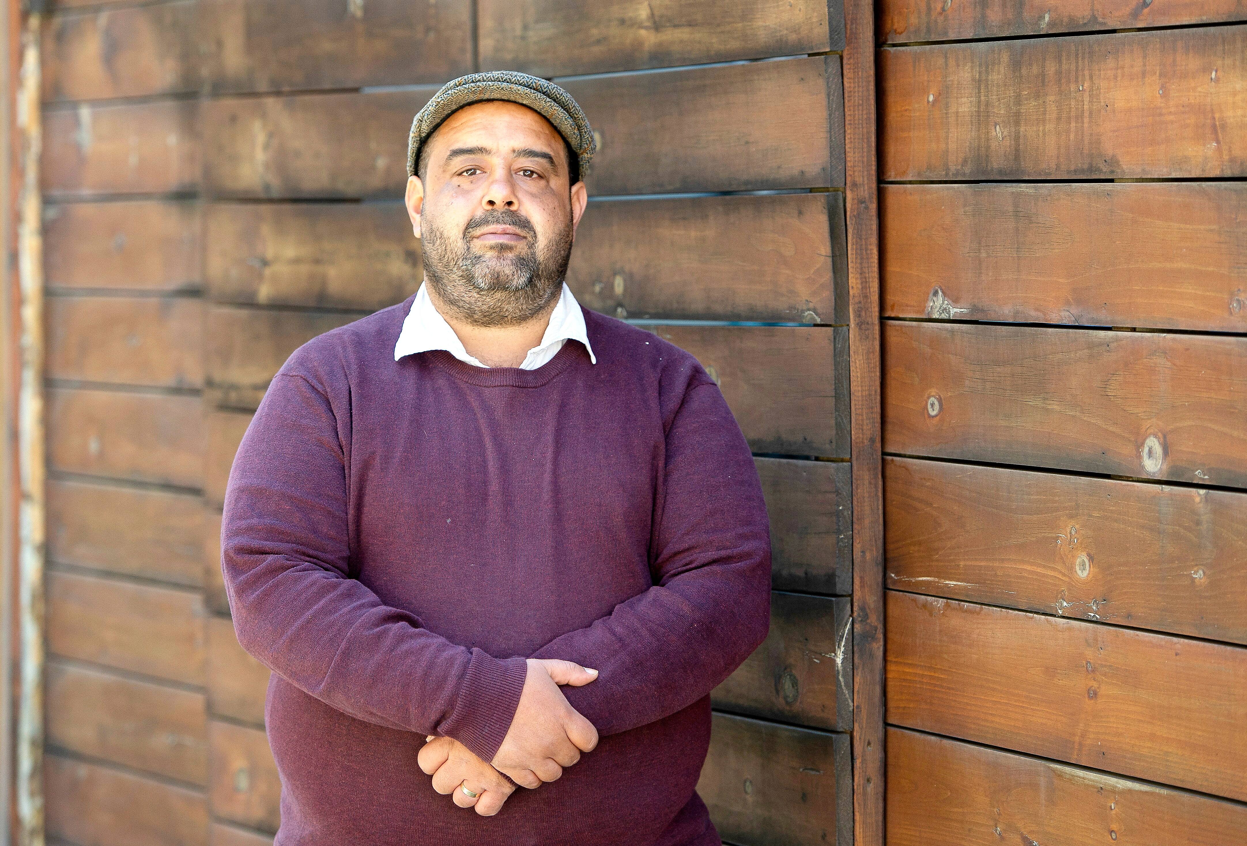 &laquo;Ils ne sont pas un fardeau&raquo;: cessons de d&eacute;nigrer les travailleurs &eacute;trangers temporaires, plaide un expert