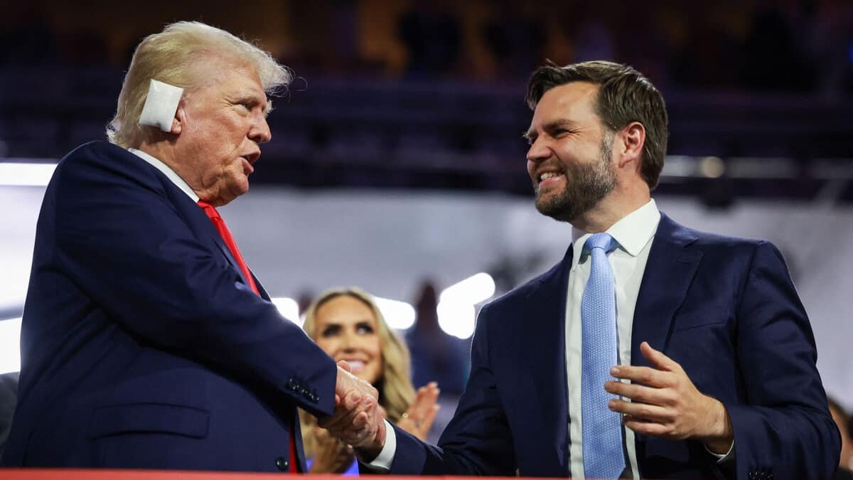 Donald Trump fait une apparition surprise à la convention républicaine