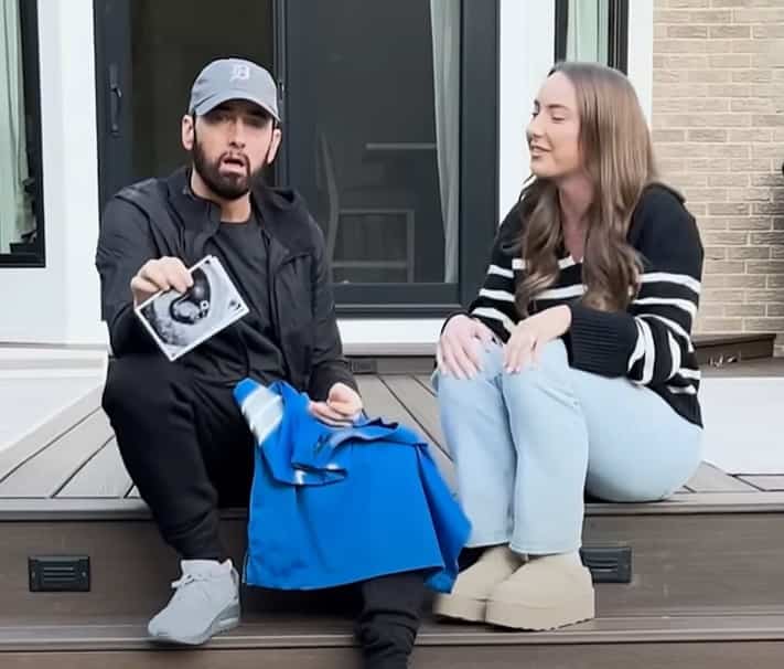 Ému, Eminem apprend qu'il sera grand-père à 51 ans