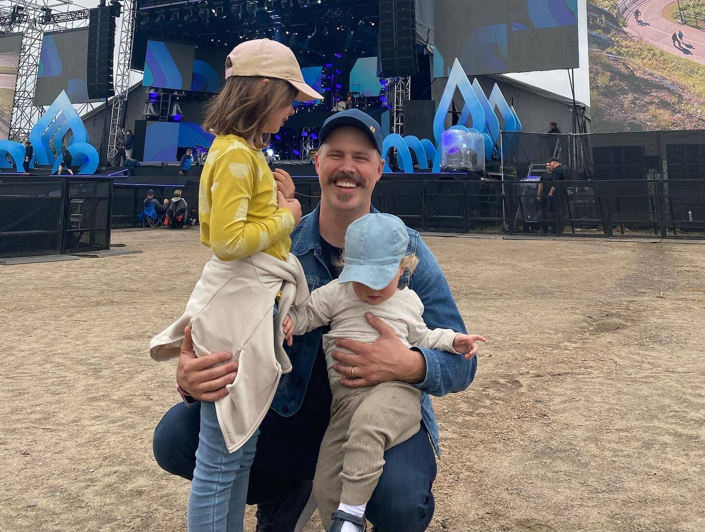 28 vedettes québécoises profitent du long congé