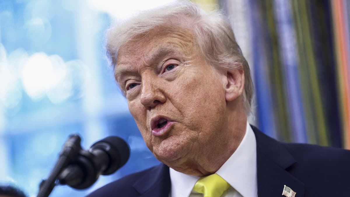 Les droits de douane, fleuron de l'arsenal de Trump, en jeu devant la Cour suprême