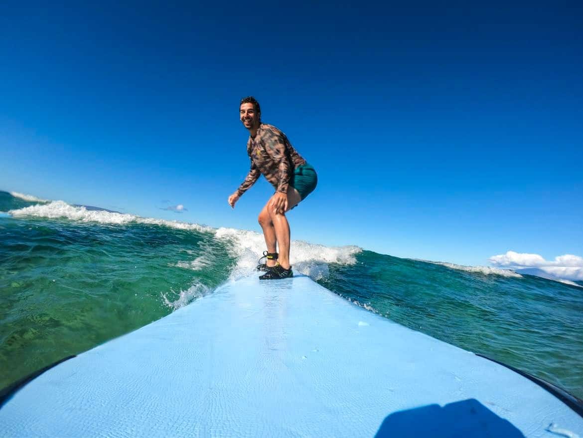 Charles-Antoine et son amoureuse trippent à Hawaï