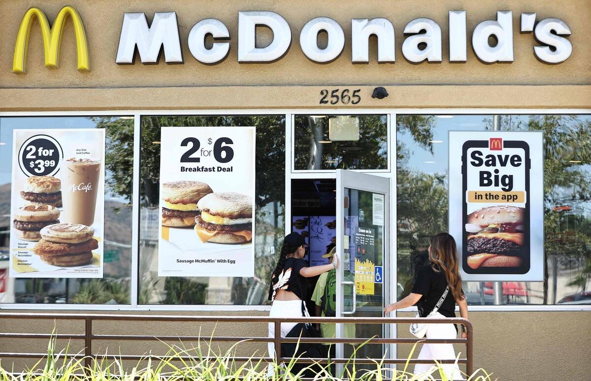 &laquo;Si McDonald&rsquo;s va mal, les autres pourraient suivre&raquo;: les clients boudent la multinationale