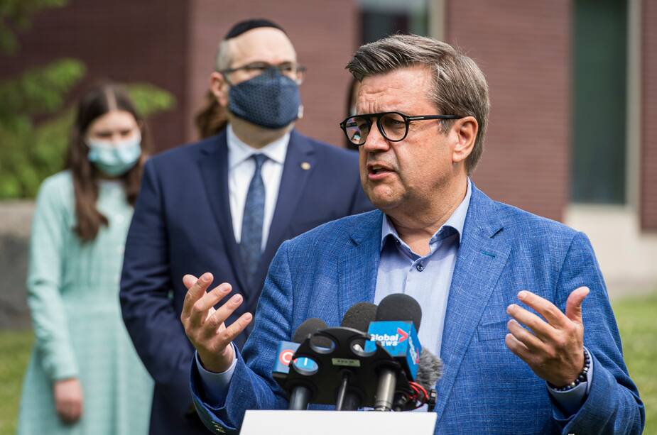 Image principale de l'article Alcool au parc après 20h : Coderre change d'idée