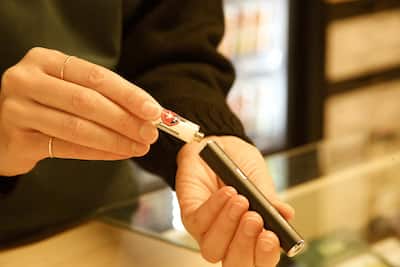 La SQDC commercialise des vapoteuses de cannabis ds aujourd'hui | JDM La SQDC commercialise des vapoteuses de cannabis ds aujourd'hui | JDM