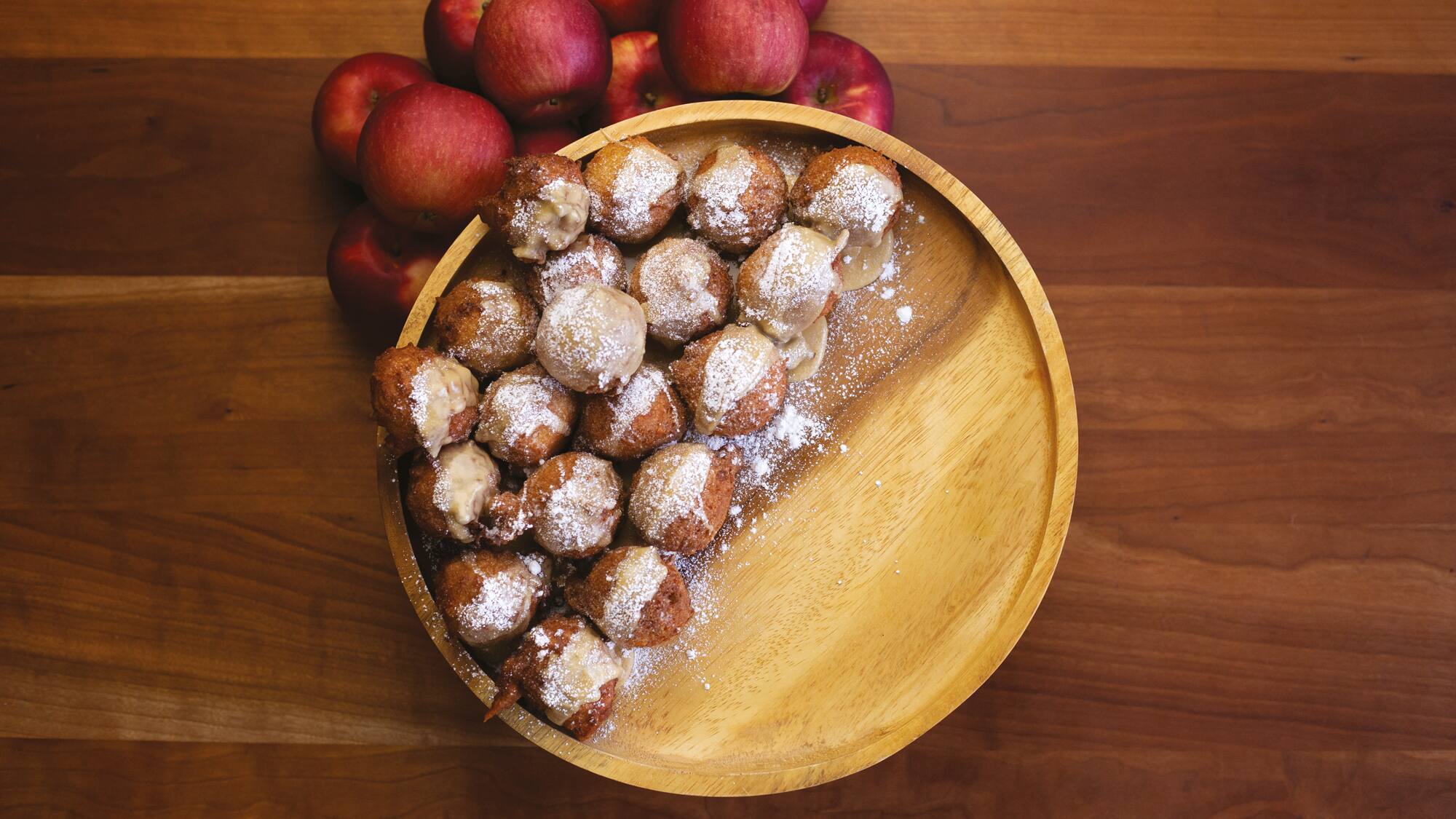 Beignets &agrave; la pomme et beurre d&rsquo;&eacute;rable