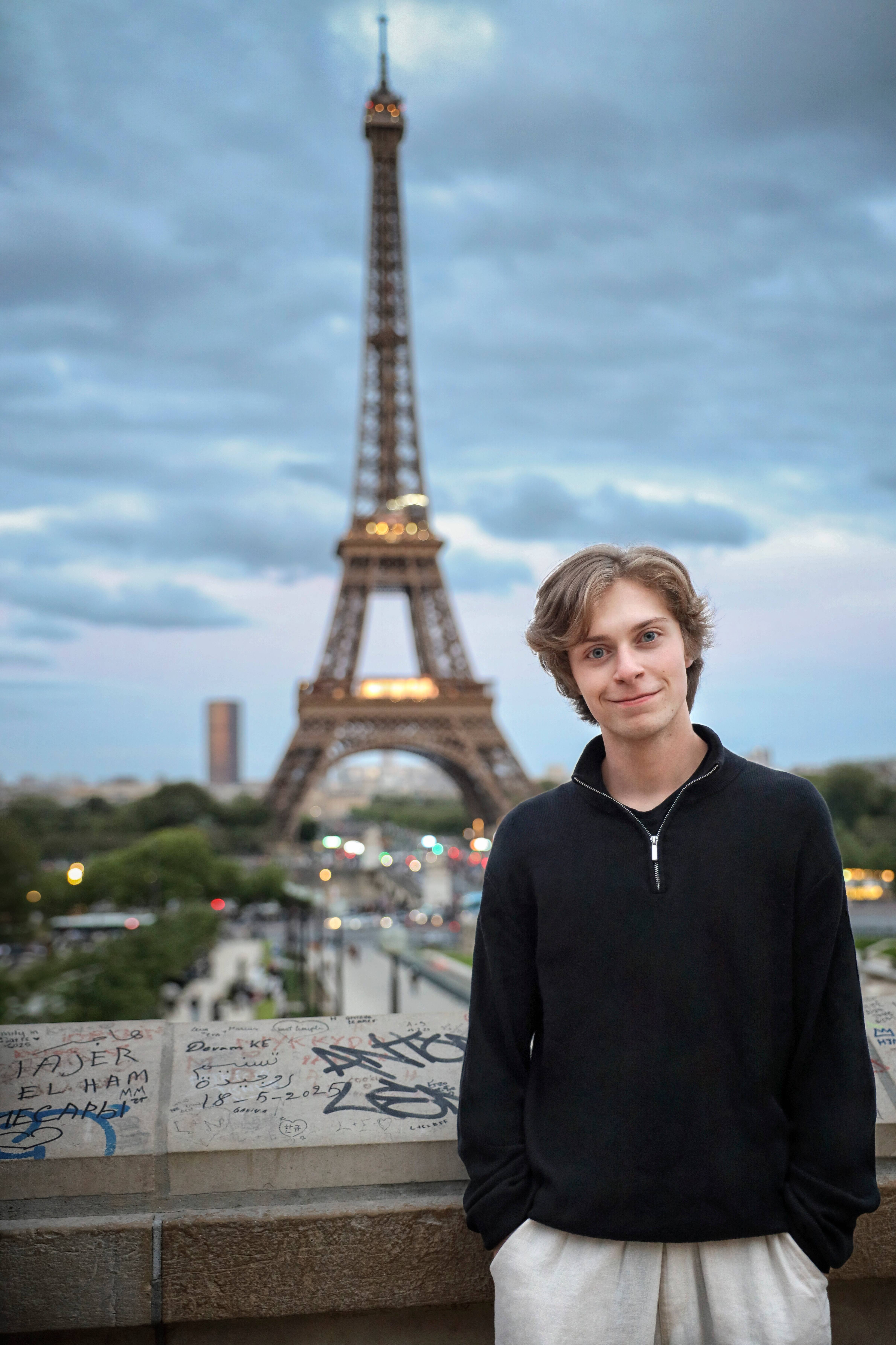 El Quebecer Jonathan Caron interpretará a Baron Danglars en el espectáculo francés La Legend de Monte-Cristo el próximo año.