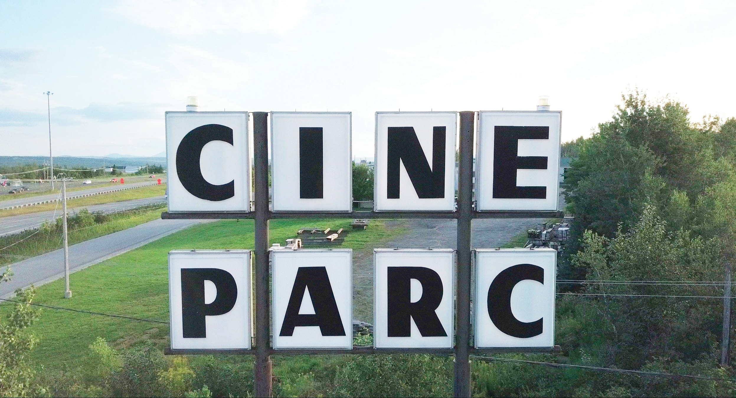 La fascinante histoire des ciné-parcs d'ici