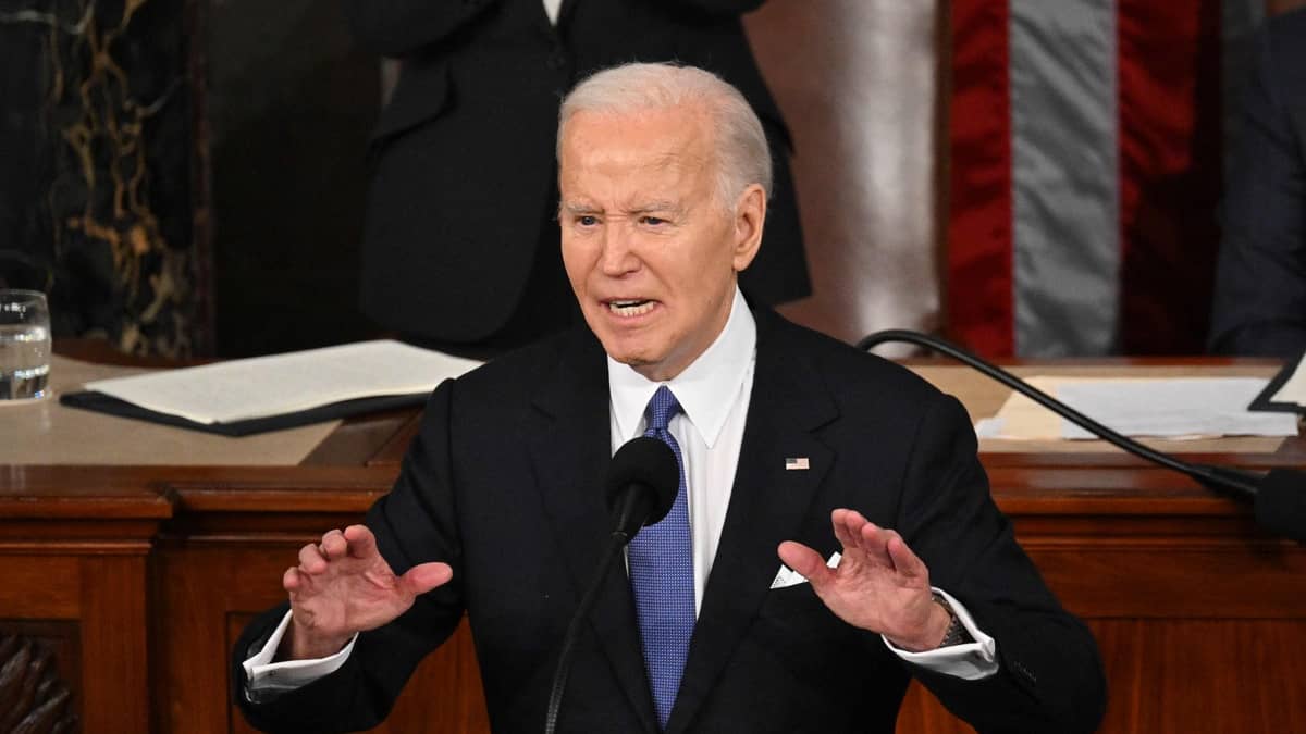 Biden lance une attaque frontale contre Trump dans son discours sur l'état de l'Union