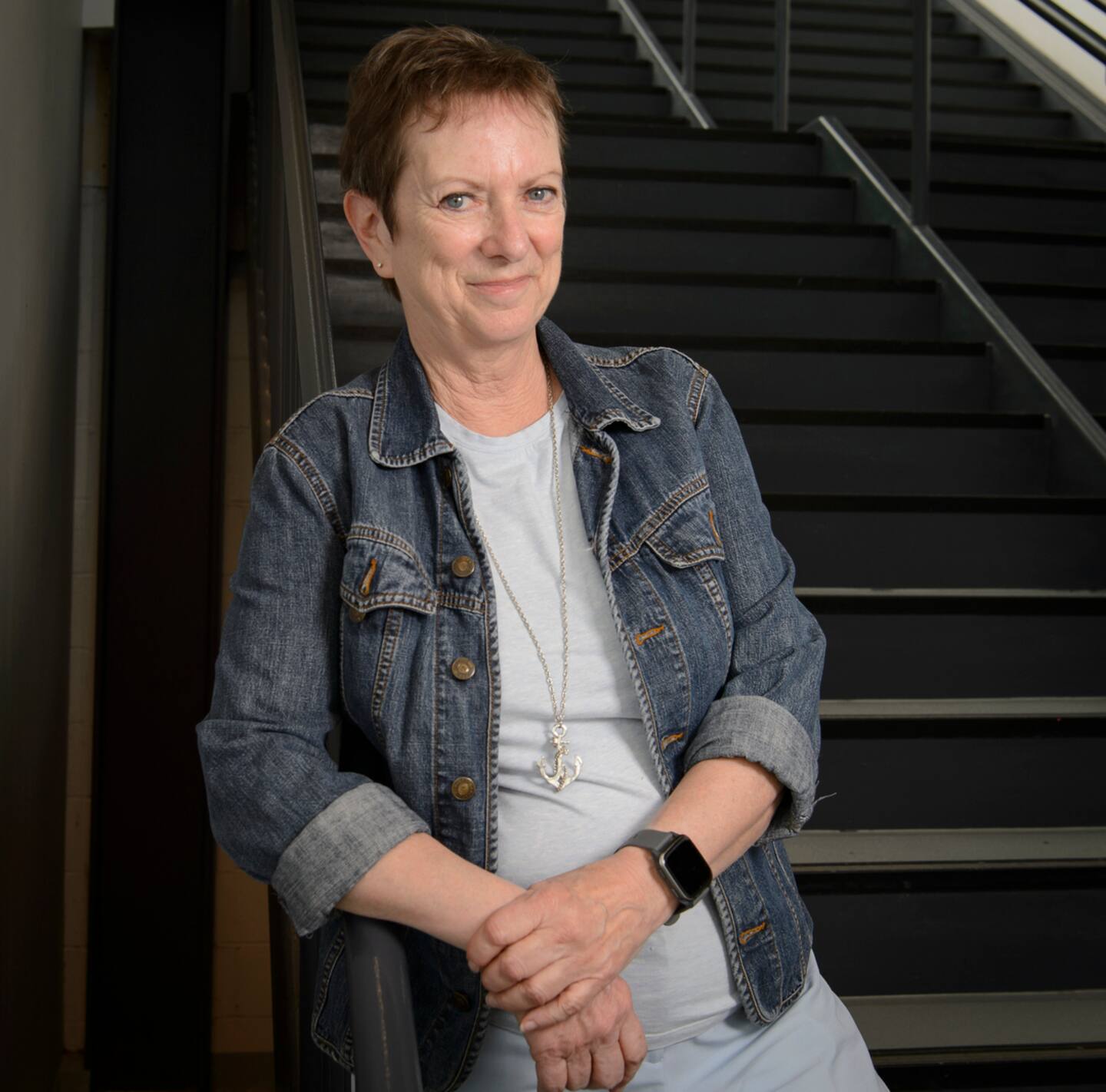 Voici l’histoire héroïque de Mik Jones aux prises avec des pirates au large des côtes de l’Afrique de l’Est : Claudine Douville signe le roman «La mer de tous les dangers» Voici l’histoire héroïque de Mik Jones aux prises avec des pirates au large des côtes de l’Afrique de l’Est : Claudine Douville signe le roman «La mer de tous les dangers»