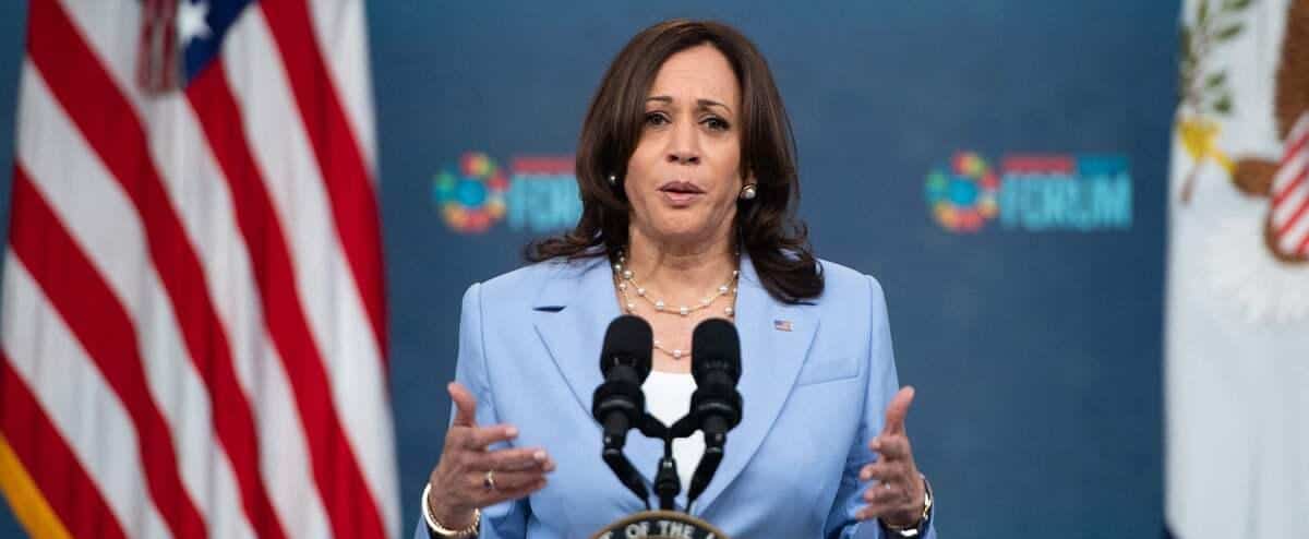 Kamala Harris está passando por uma primeira crise Kamala Harris está passando por uma primeira crise