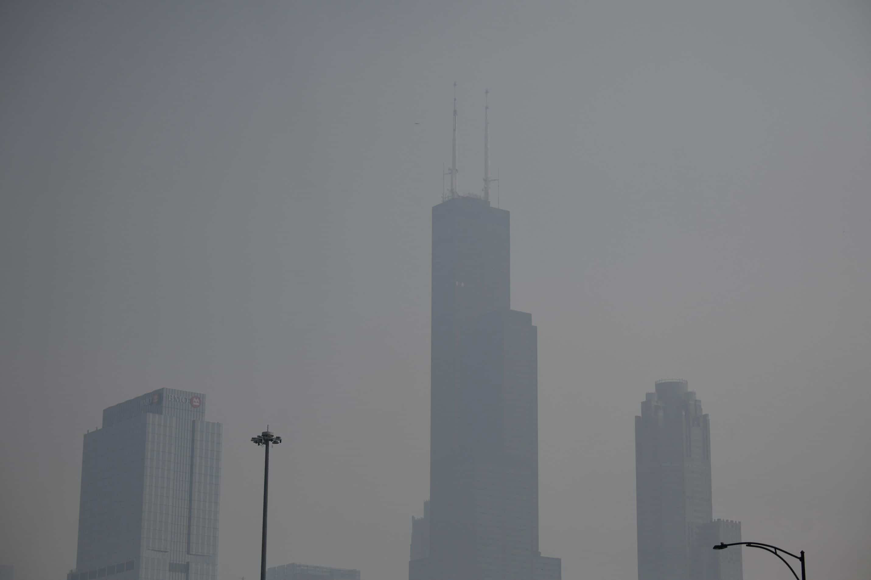Smoke from Ontario fires suffocates the American northeast