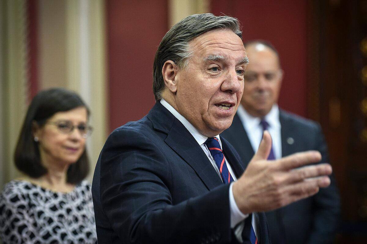 Legault remanie son cabinet: coup de balai au ministère de la Santé | TVA Nouvelles