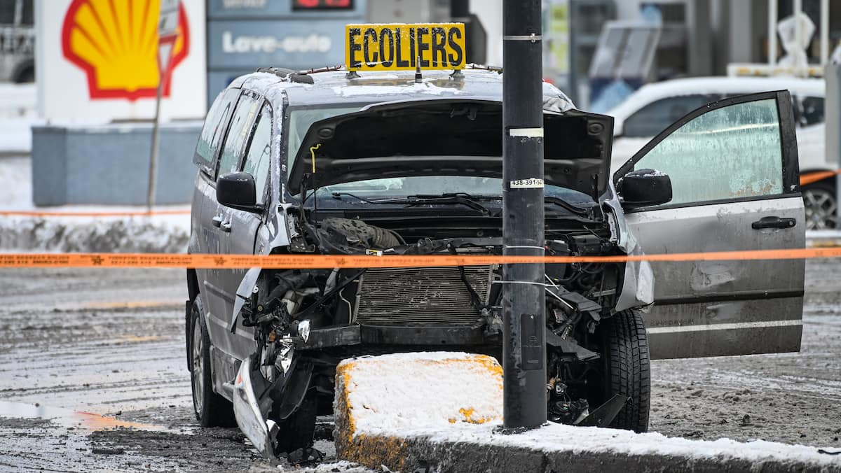 Grave accident impliquant un véhicule de transport d’écoliers à Saint-Léonard