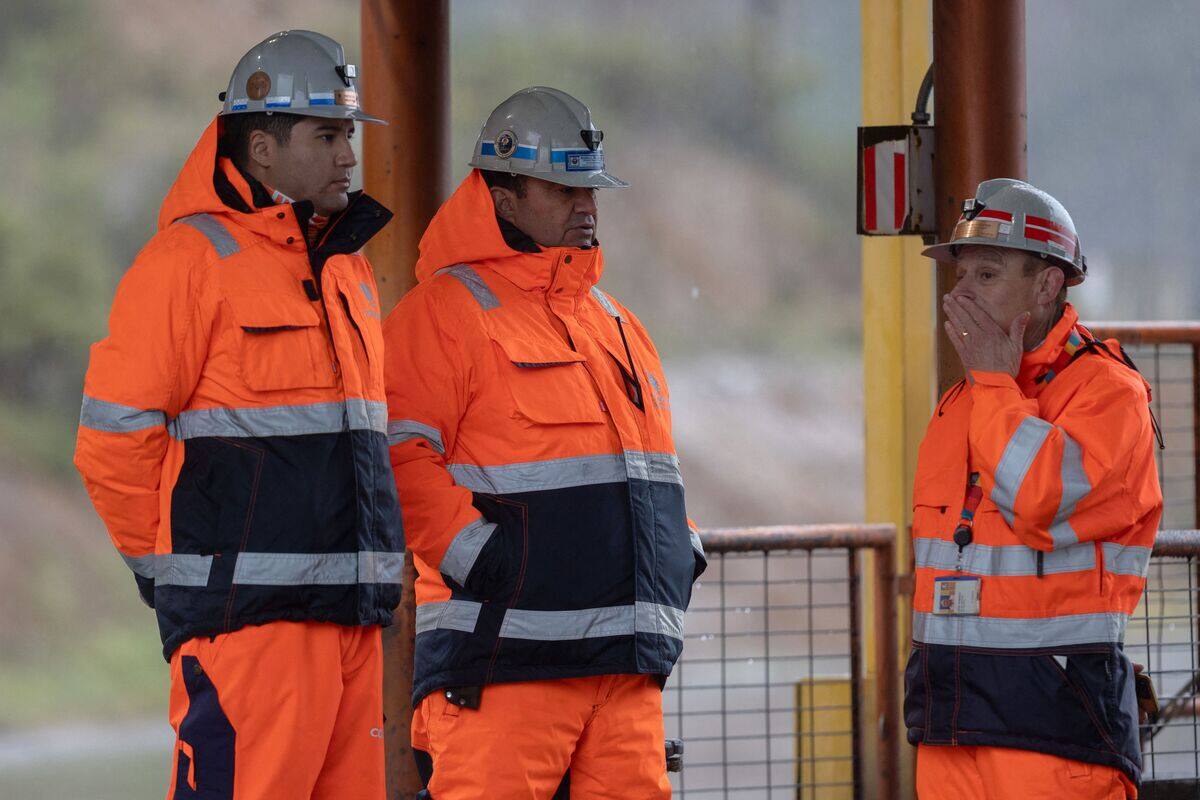 [EN IMAGES] Effondrement d'une mine au Chili: les recherches s'intensifient pour sauver cinq mineurs